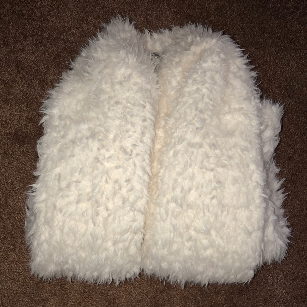❤️Fluffy white jacket